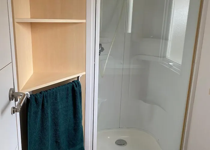 Mobil Cosy, & Piscine Chauffee Camping